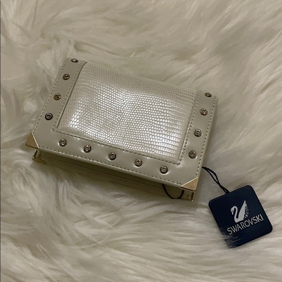 Silver Lizard Printed Leather Swarovski Wallet - Picture 2 of 8